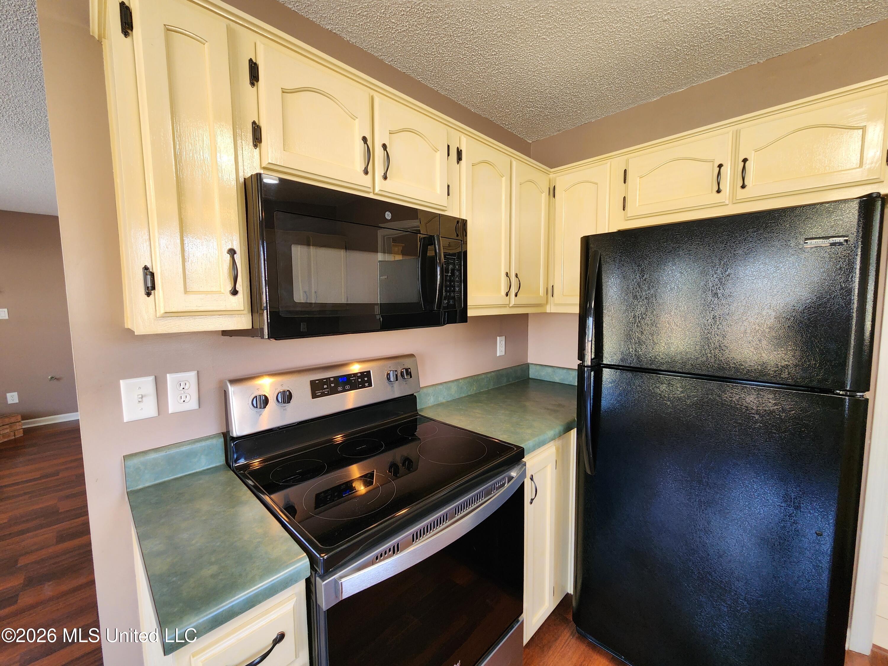 3396 Clepsyda Drive Hernando, MS 38632 - Photo 20 of 36 Kitchen