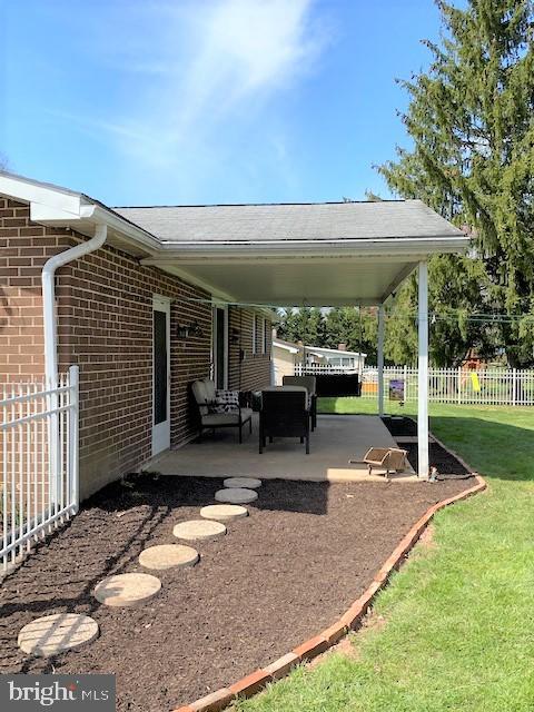 3551 Fox Run Road Dover, PA 17315 - Photo 11 of 17 Gallery Image 11