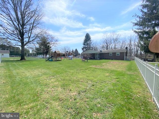 3551 Fox Run Road Dover, PA 17315 - Photo 12 of 17 Gallery Image 12