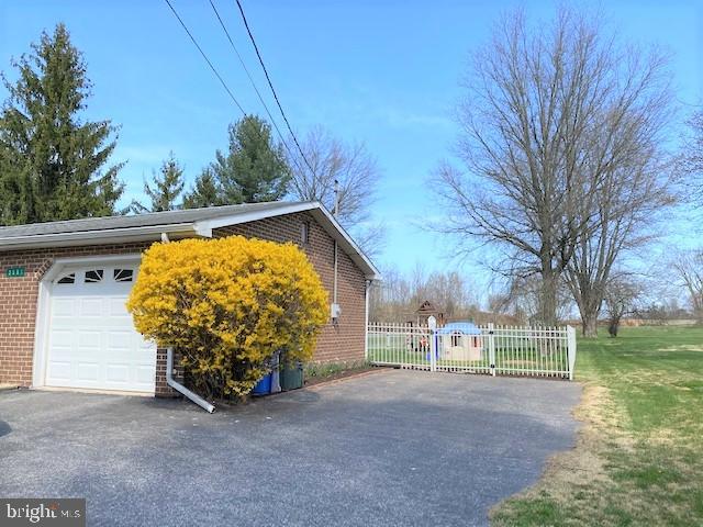 3551 Fox Run Road Dover, PA 17315 - Photo 14 of 17 Gallery Image 14