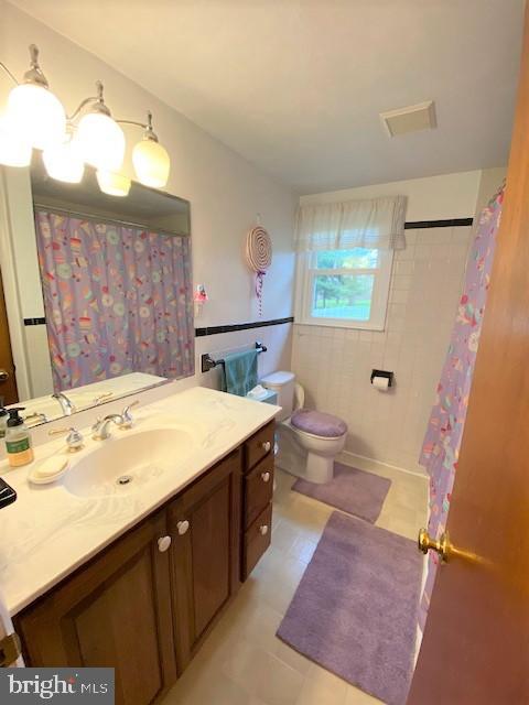 3551 Fox Run Road Dover, PA 17315 - Photo 8 of 17 Updated bathroom
