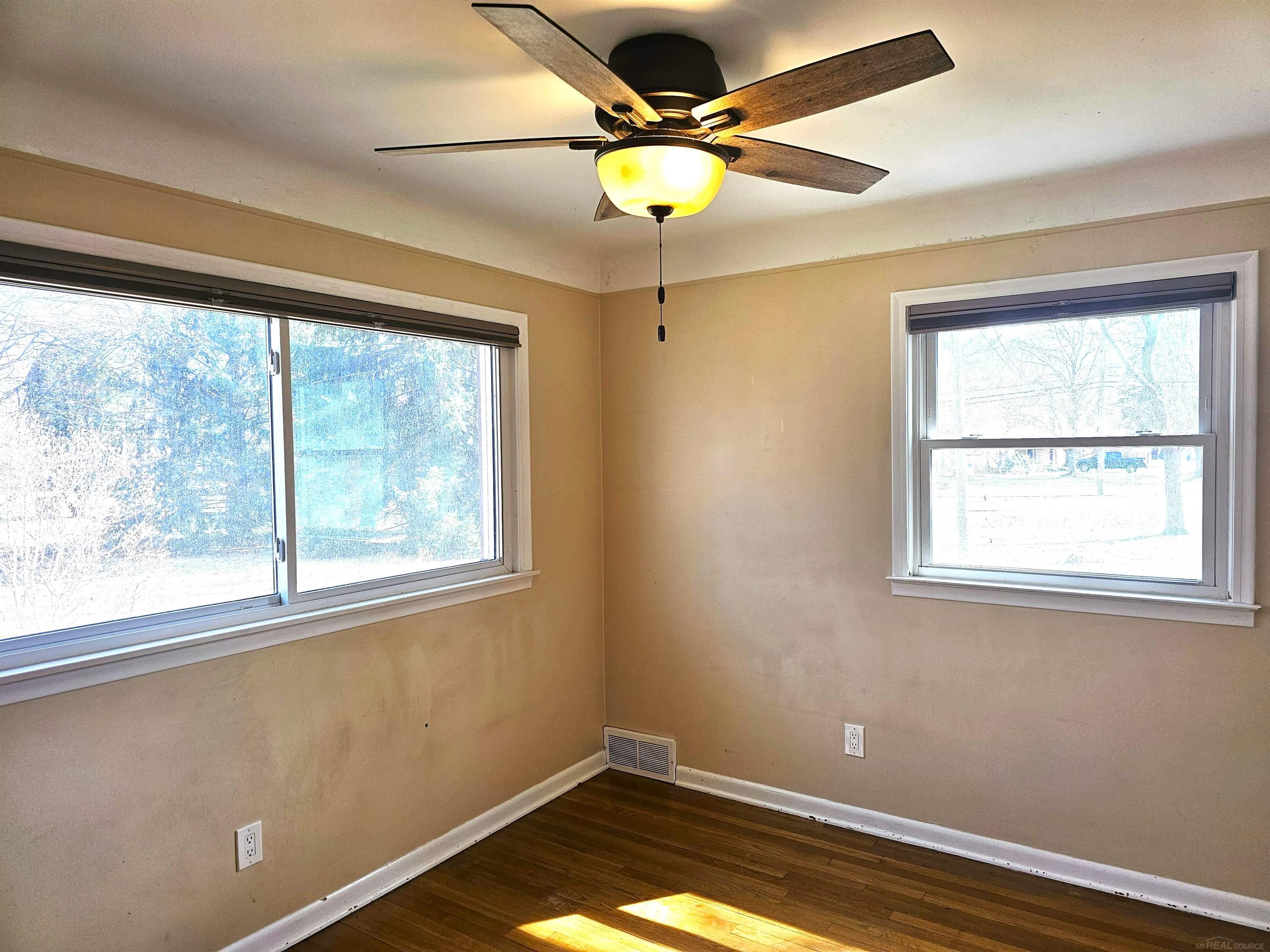 24602 Graham Road Redford, MI 48239 - Photo 16 of 36 Gallery Image 16