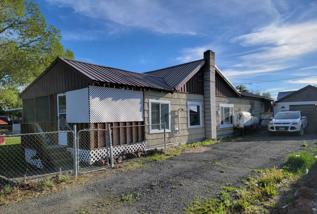 309 A Avenue Seneca, OR 97873 - Photo 40 of 45 20250527_182724