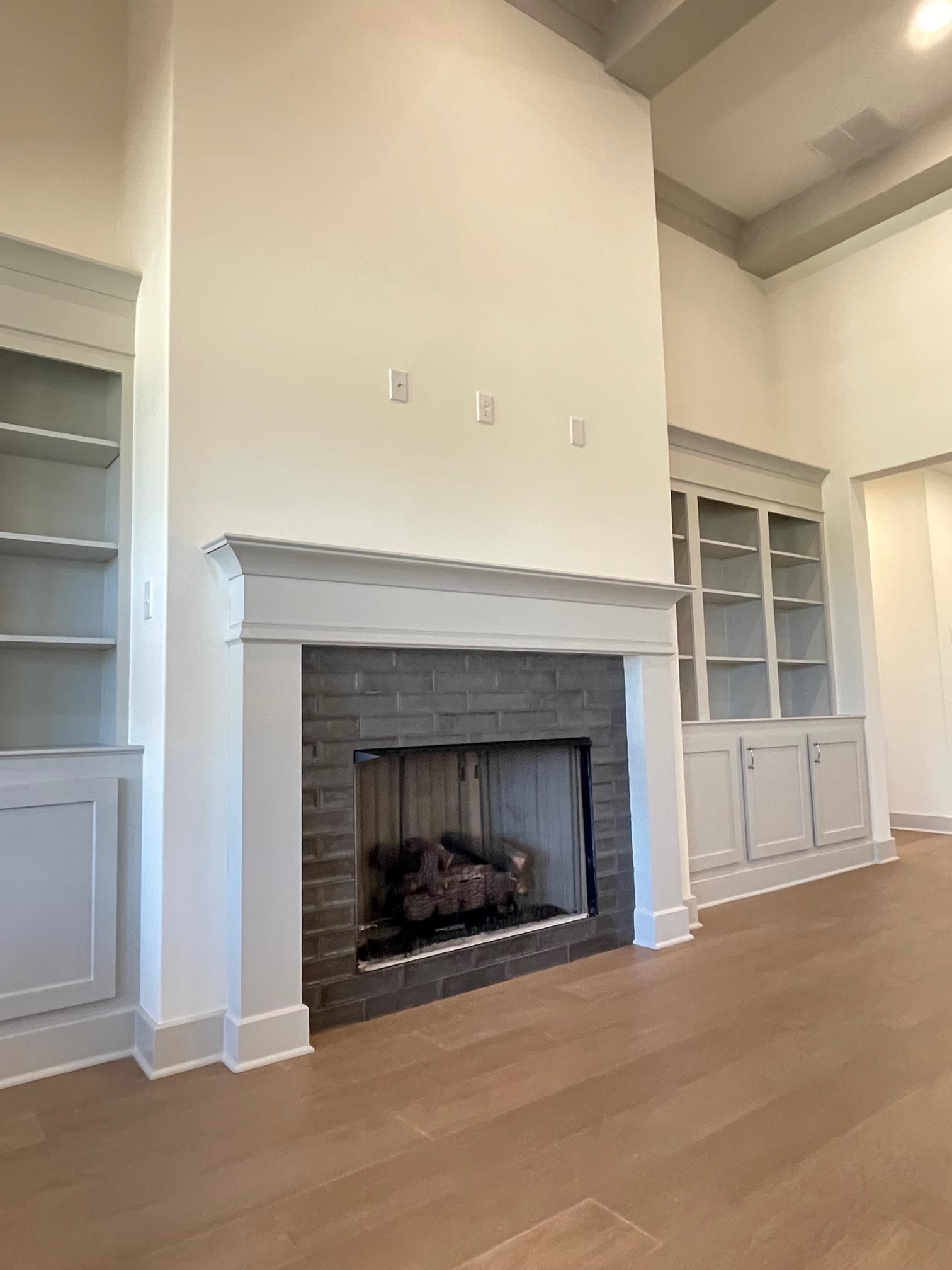 11126 Shelby Post Road Collierville, TN 38017 - Photo 8 of 21 a living room with a fireplace