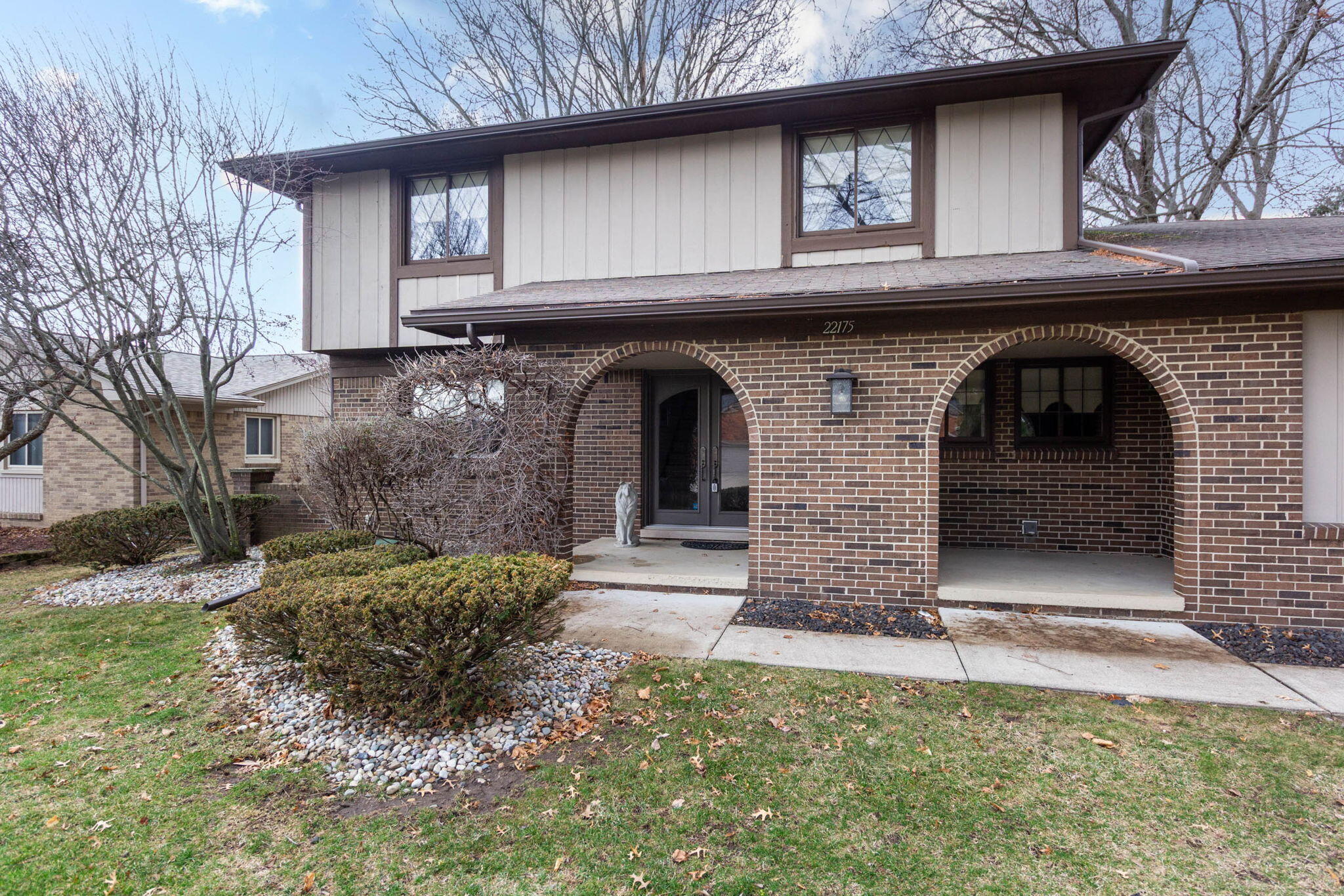 22175 Wingate Court Farmington, MI 48335 - Photo 2 of 44 Large covered front porch