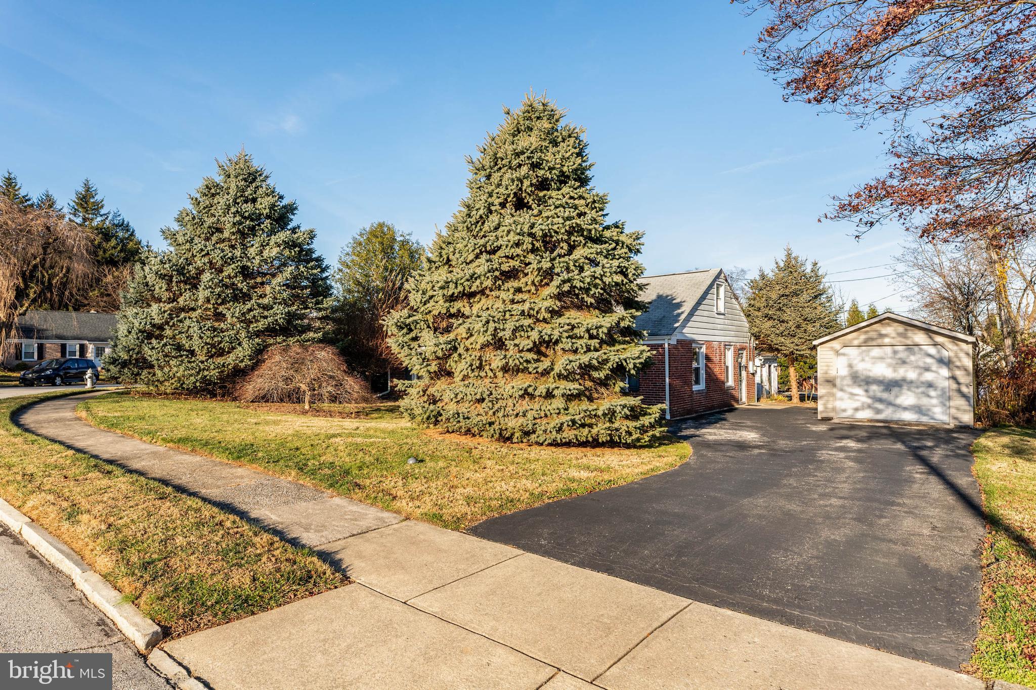 22 Longwood Drive Wayne, PA 19087 - Photo 20 of 28 a view of a yard