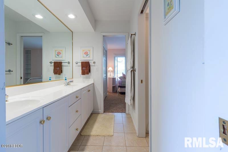 12247 Pebble Point Road Marion, IL 62959 - Photo 25 of 41