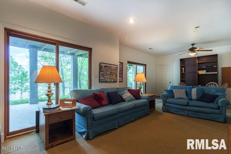 12247 Pebble Point Road Marion, IL 62959 - Photo 31 of 41