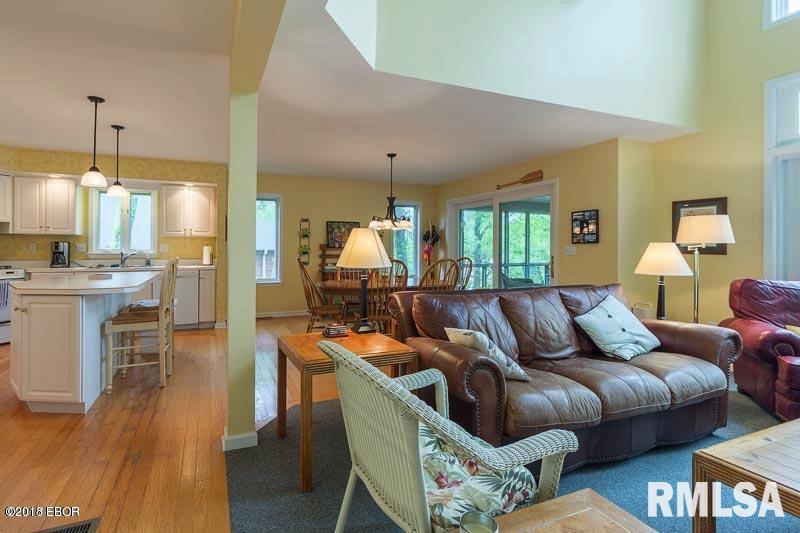 12247 Pebble Point Road Marion, IL 62959 - Photo 7 of 41