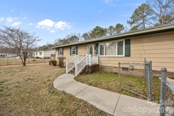 $205,000 | 289 Washington Park Road, Mount Gilead, NC 27306