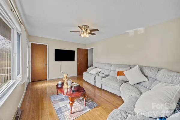 $205,000 | 289 Washington Park Road, Mount Gilead, NC 27306
