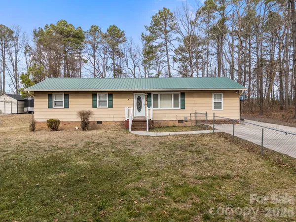 $205,000 | 289 Washington Park Road, Mount Gilead, NC 27306