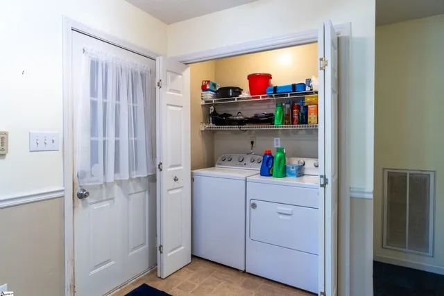 $214,900 | 405 Pascal Drive, Greenwood, SC 29649