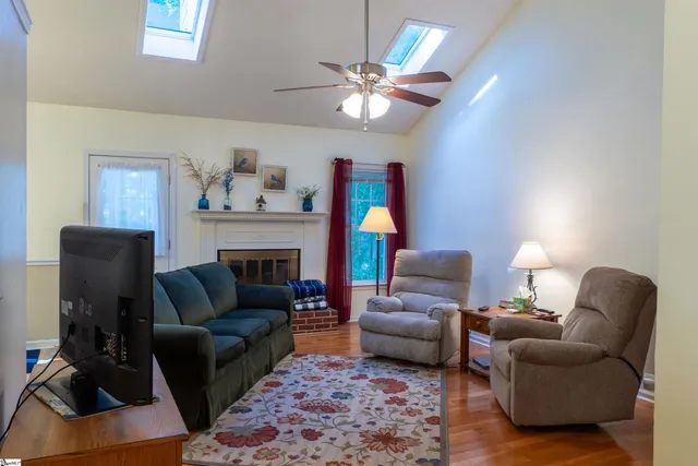 $214,900 | 405 Pascal Drive, Greenwood, SC 29649