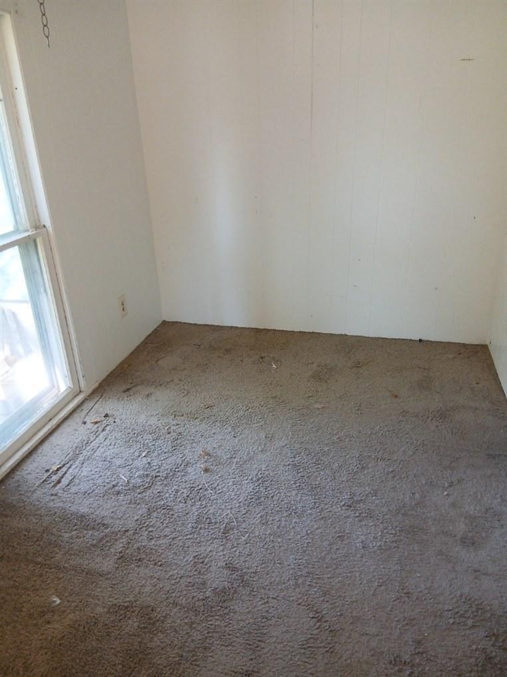 844 Backus Street Jackson, MI 49202 - Photo 7 of 13