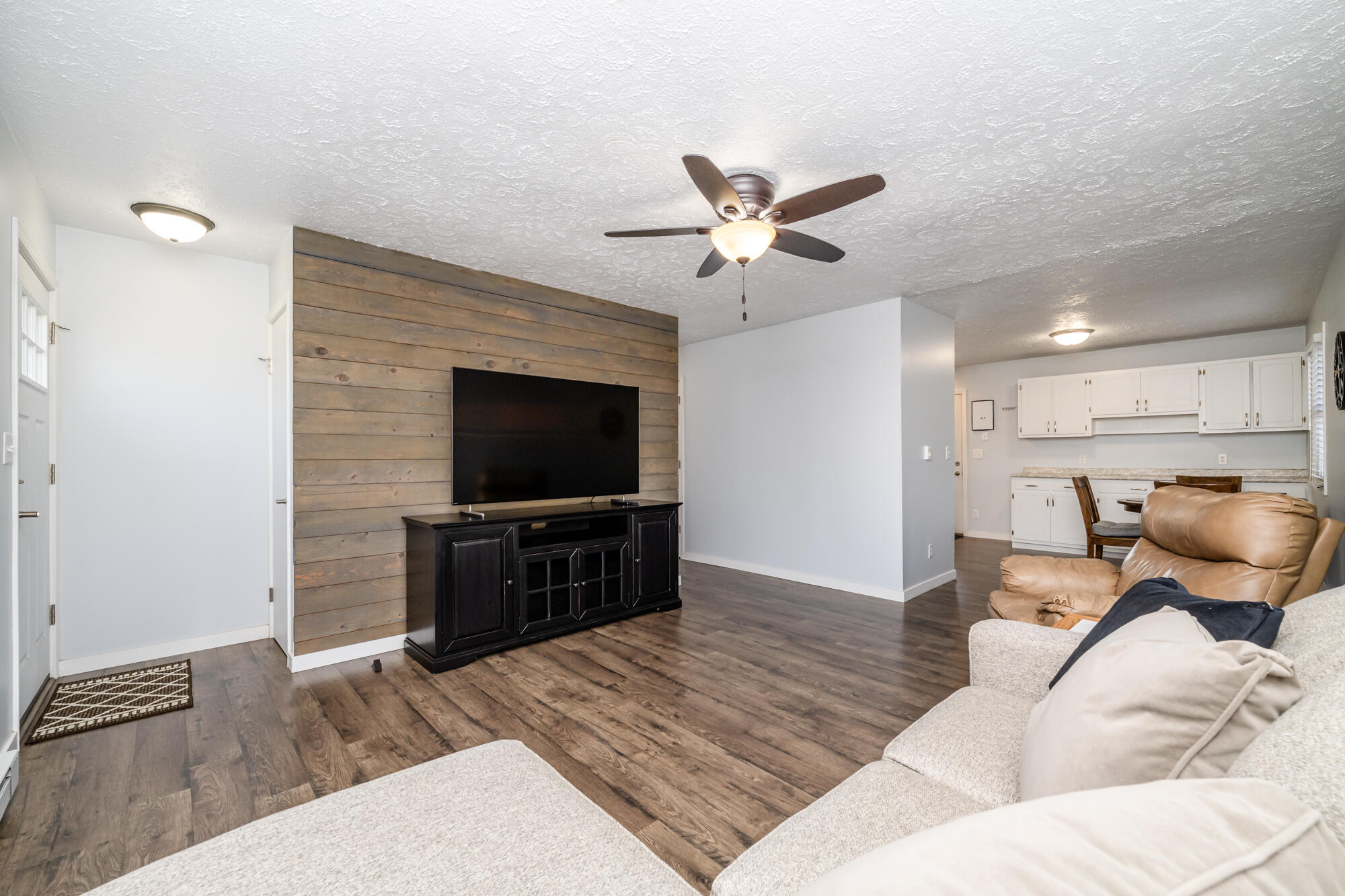 363 Riverside Drive Watervliet, MI 49098 - Photo 5 of 25 Riverside-111