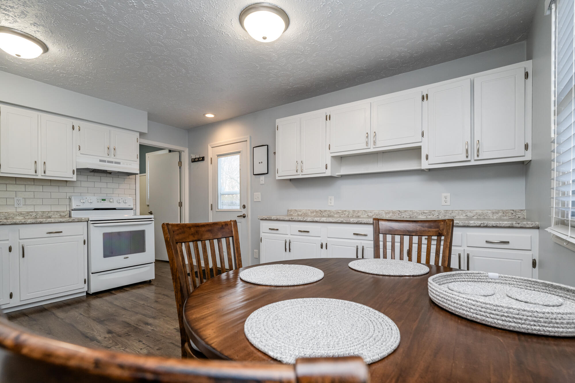 363 Riverside Drive Watervliet, MI 49098 - Photo 7 of 25 Riverside-113