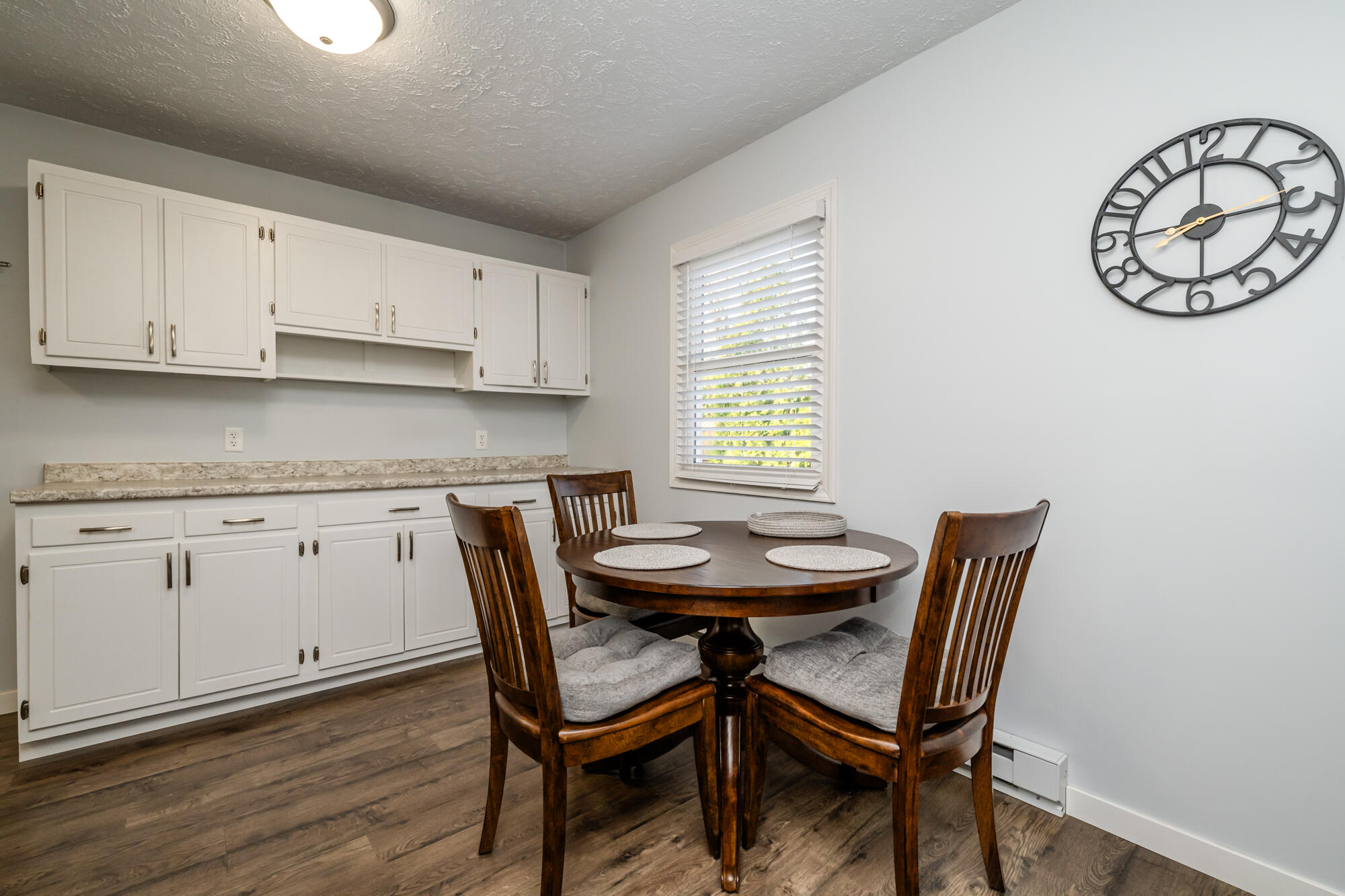 363 Riverside Drive Watervliet, MI 49098 - Photo 8 of 25 Riverside-112