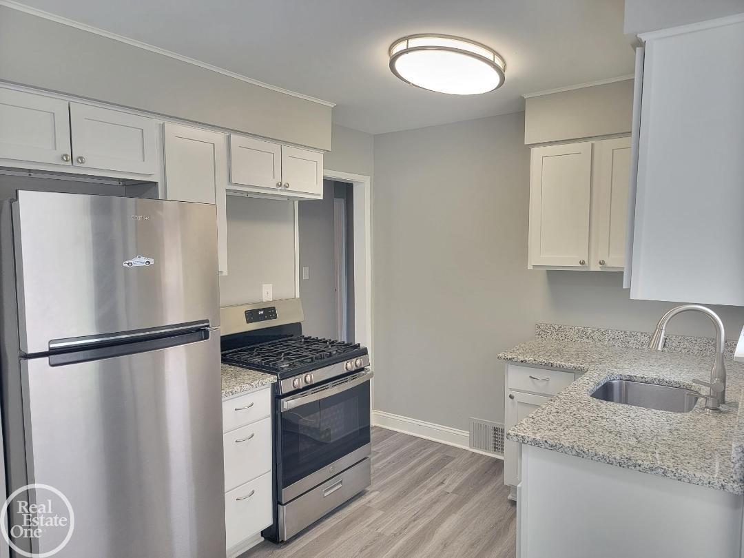 18936 Martin Road Roseville, MI 48066 - Photo 10 of 21 Gallery Image 10