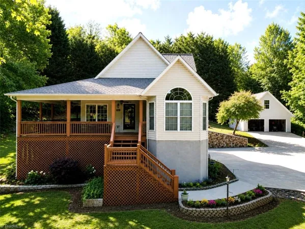 $619,000 | 2472 Hamby Mountain Road, Wilkesboro, NC 28697