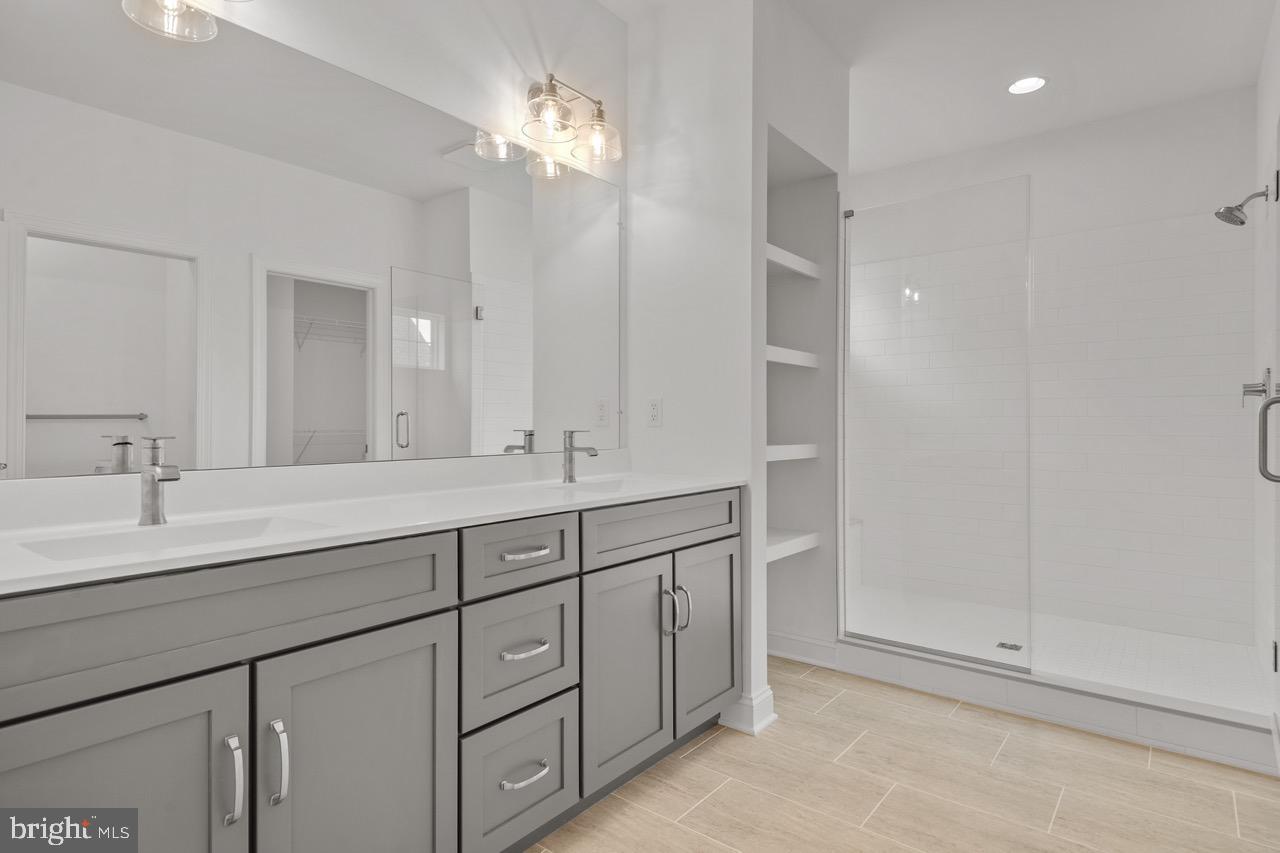 1041 Lititz Bend Drive Lititz, PA 17543 - Photo 28 of 39 Gallery Image 28