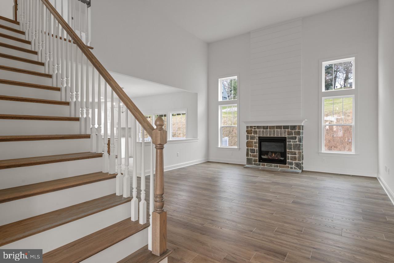 1041 Lititz Bend Drive Lititz, PA 17543 - Photo 9 of 39 Gallery Image 9