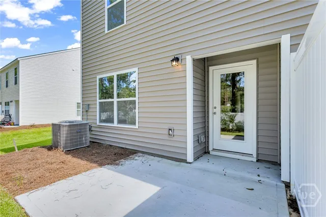 $2,000 | 173 Coneflower Road, Bloomingdale, GA 31302