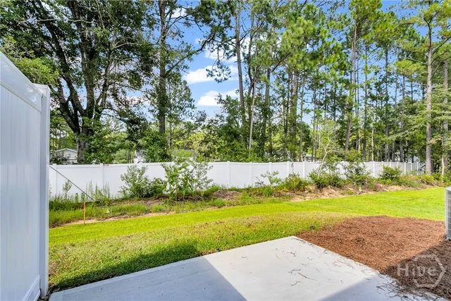 $2,000 | 173 Coneflower Road, Bloomingdale, GA 31302