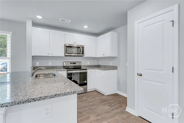 $2,000 | 173 Coneflower Road, Bloomingdale, GA 31302