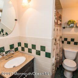 33 Woods End Road Middletown, NJ 07748 - Photo 16 of 23 Bath