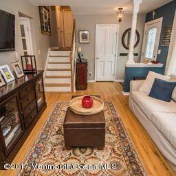 33 Woods End Road Middletown, NJ 07748 - Photo 2 of 23 Living room