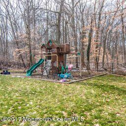 33 Woods End Road Middletown, NJ 07748 - Photo 21 of 23 Yard