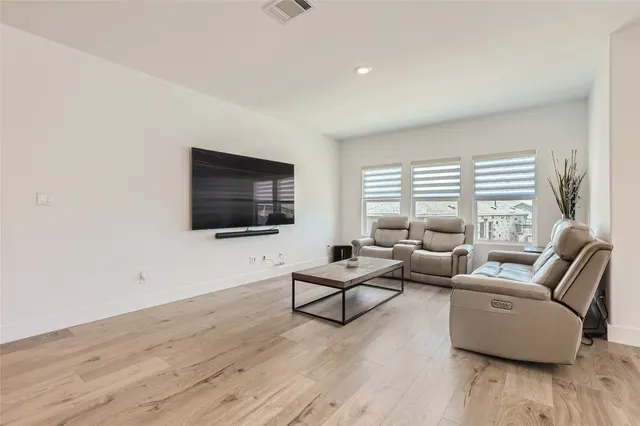 $444,900 | 1025 Bluewood Bend, Leander, TX 78641