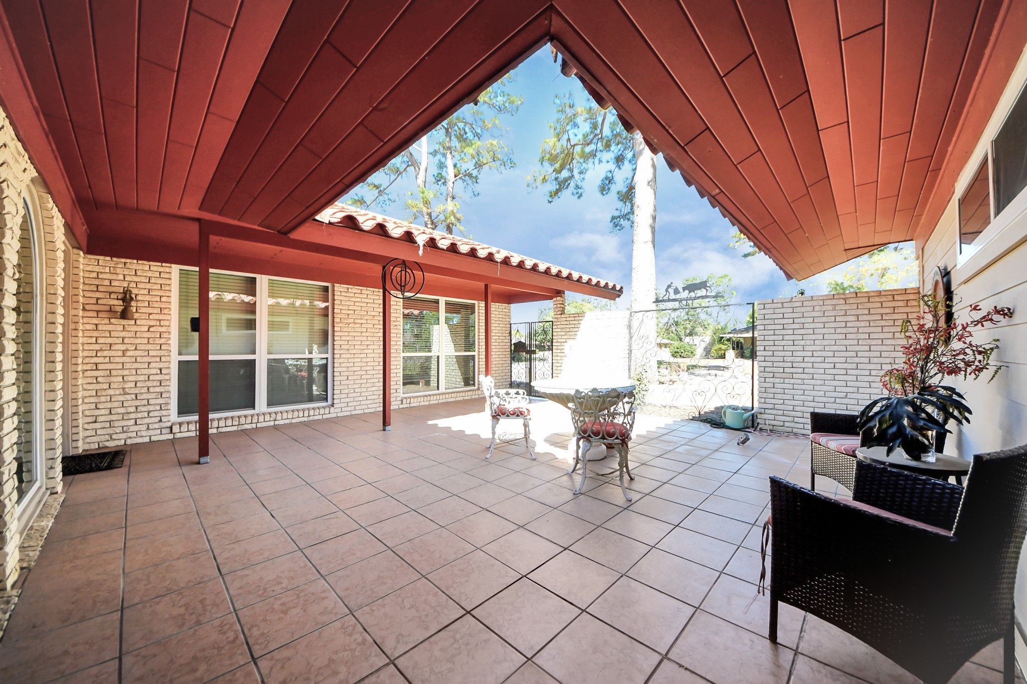 142 Wall Street Cleveland, TX 77327 - Photo 8 of 36 a living room with furniture a large window