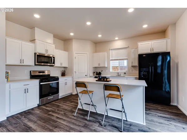 $525,000 | 2932 V Street, Springfield, OR 97477