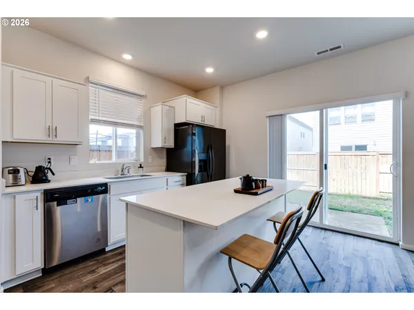 $525,000 | 2932 V Street, Springfield, OR 97477