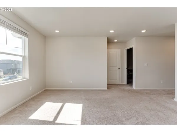 $525,000 | 2932 V Street, Springfield, OR 97477