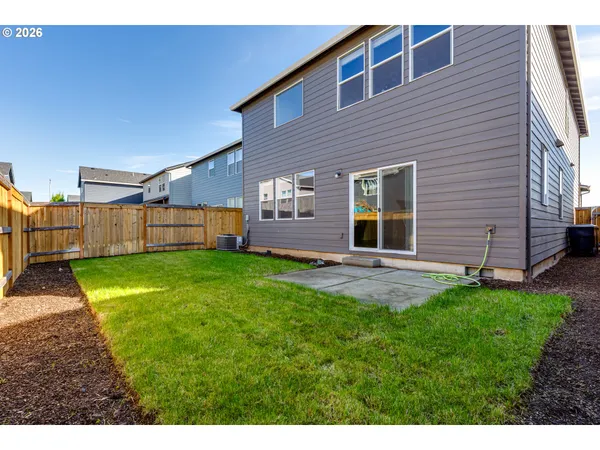 $525,000 | 2932 V Street, Springfield, OR 97477