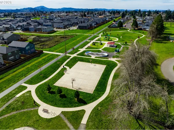 $525,000 | 2932 V Street, Springfield, OR 97477