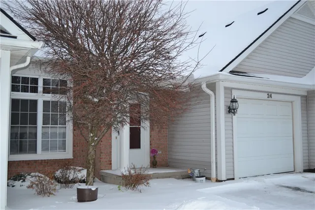 $2,500 | 24 Amberwood Place, Greece, NY 14626