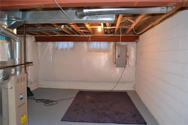 $2,500 | 24 Amberwood Place, Greece, NY 14626