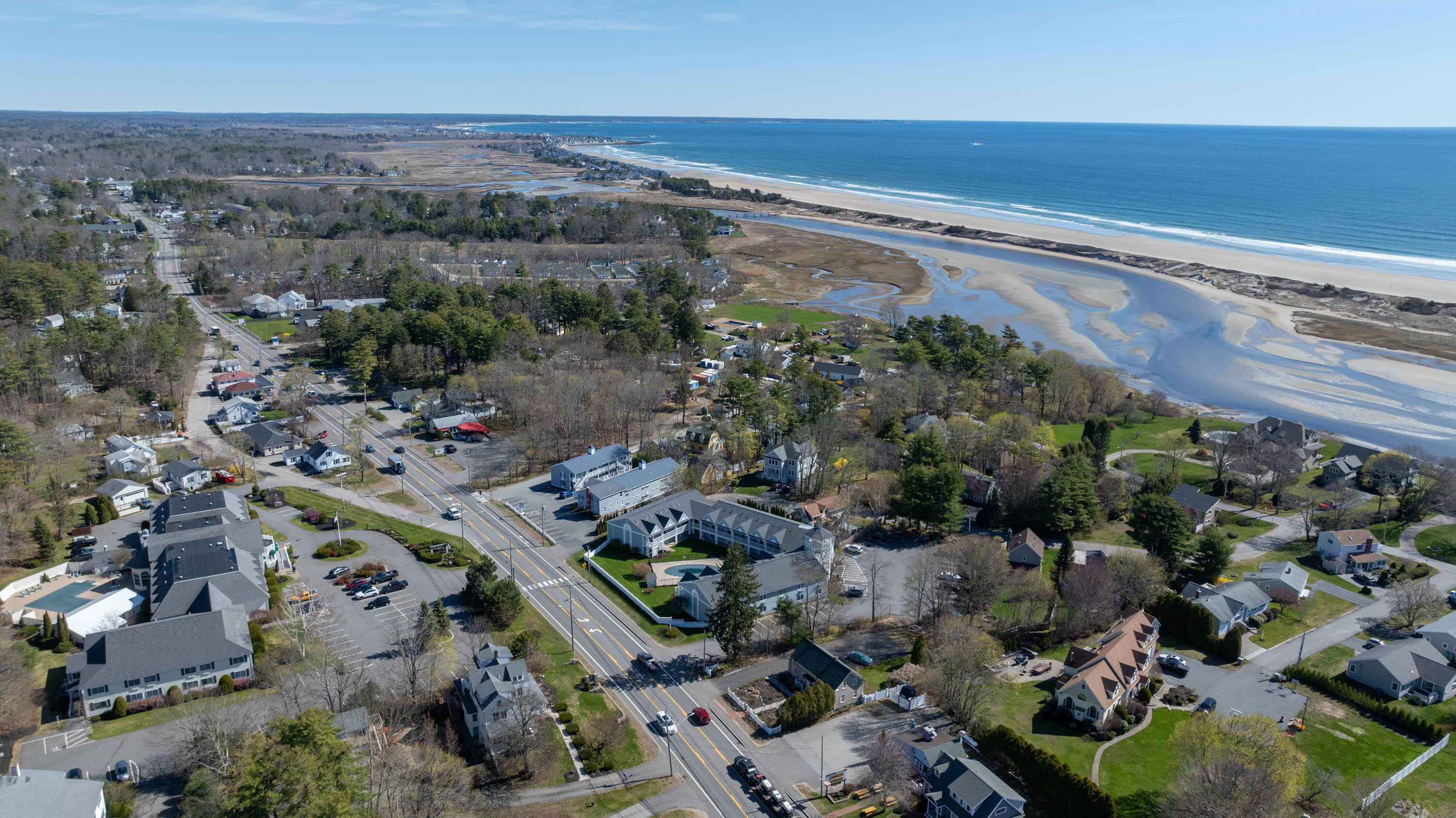 444 Main Street, Unit 104 Ogunquit, ME 03907 - Photo 2 of 17 pic-4