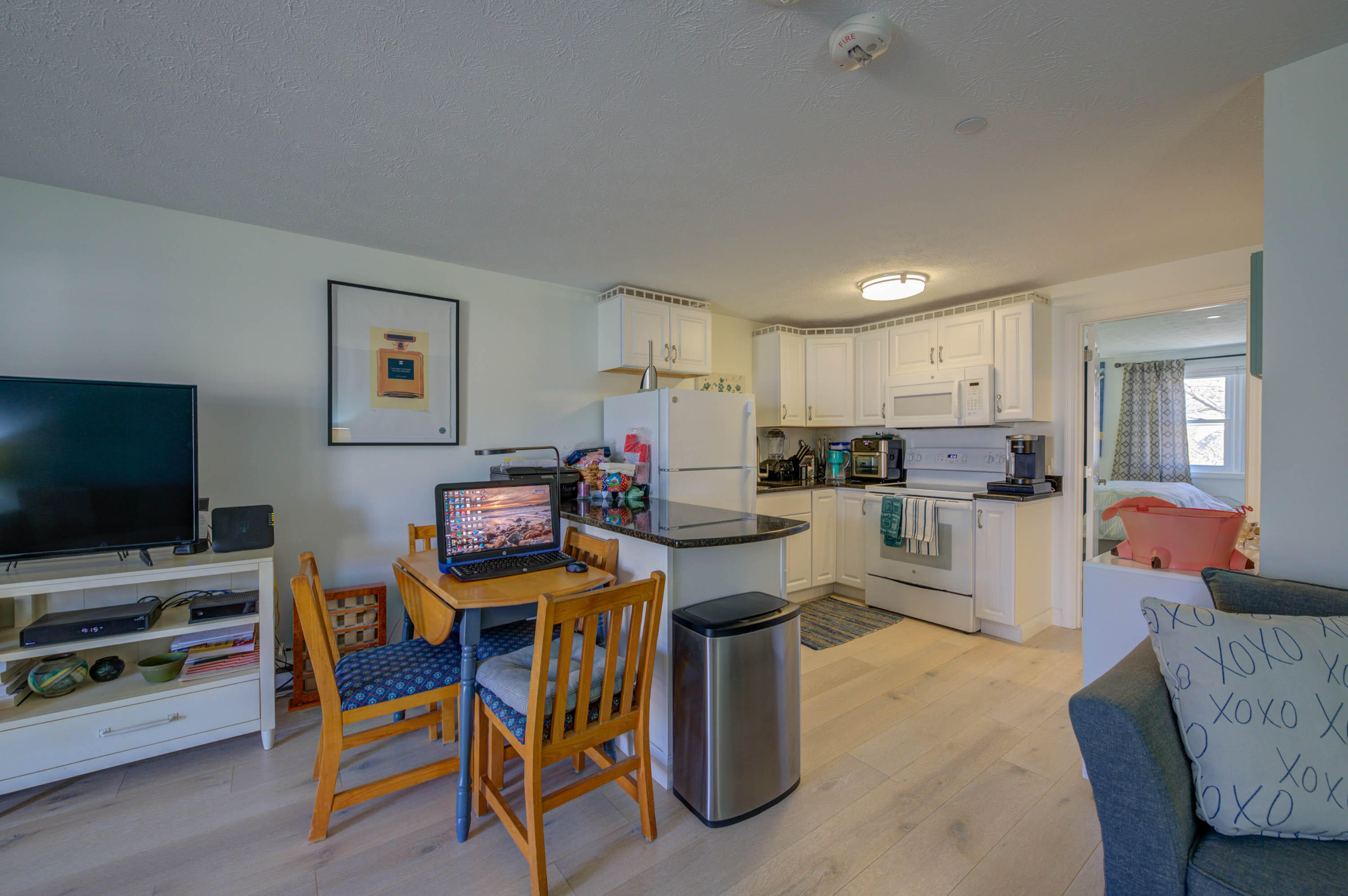 444 Main Street, Unit 104 Ogunquit, ME 03907 - Photo 6 of 17 pic-5