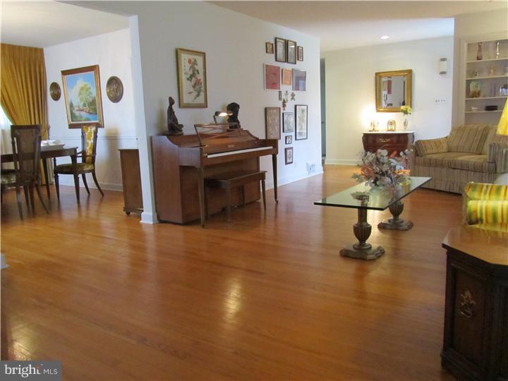 412 Williams Road Wynnewood, PA 19096 - Photo 5 of 13 Gallery Image 5
