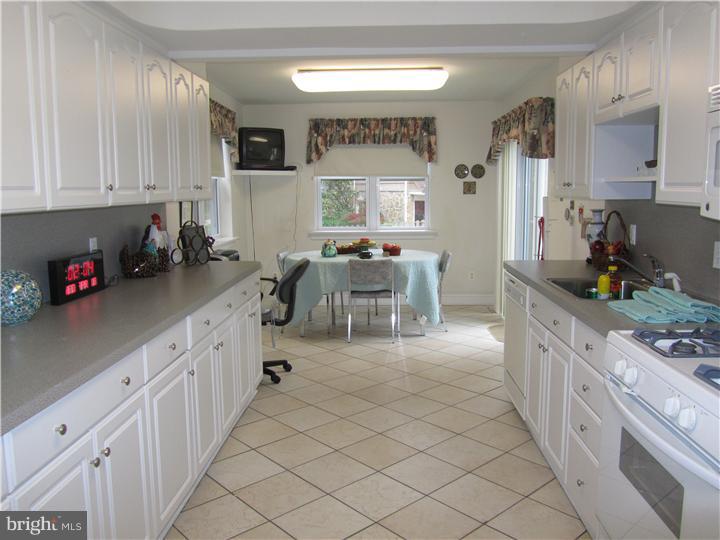 412 Williams Road Wynnewood, PA 19096 - Photo 8 of 13 Gallery Image 8