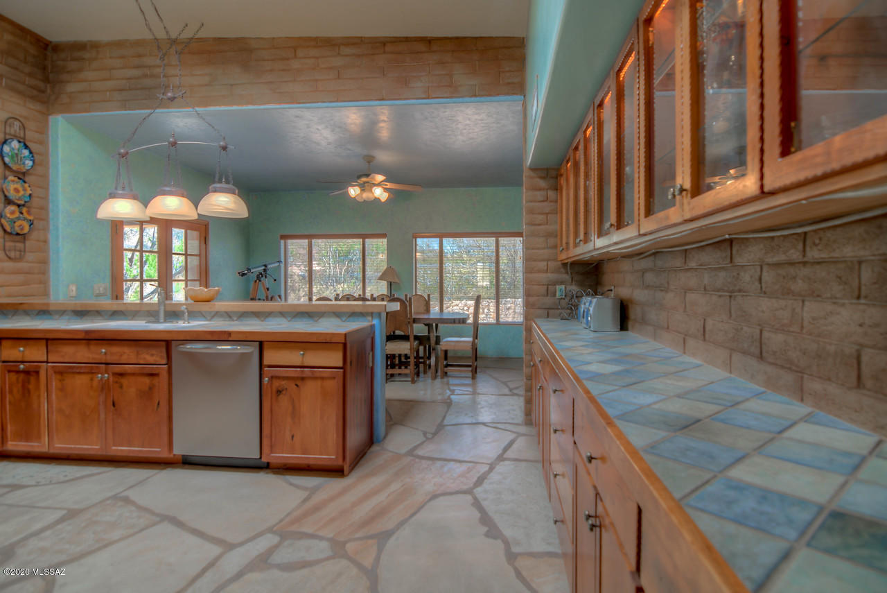 8238 Sunset Ranch Loop Tucson, AZ 85743 - Photo 13 of 47 Gallery Image 13