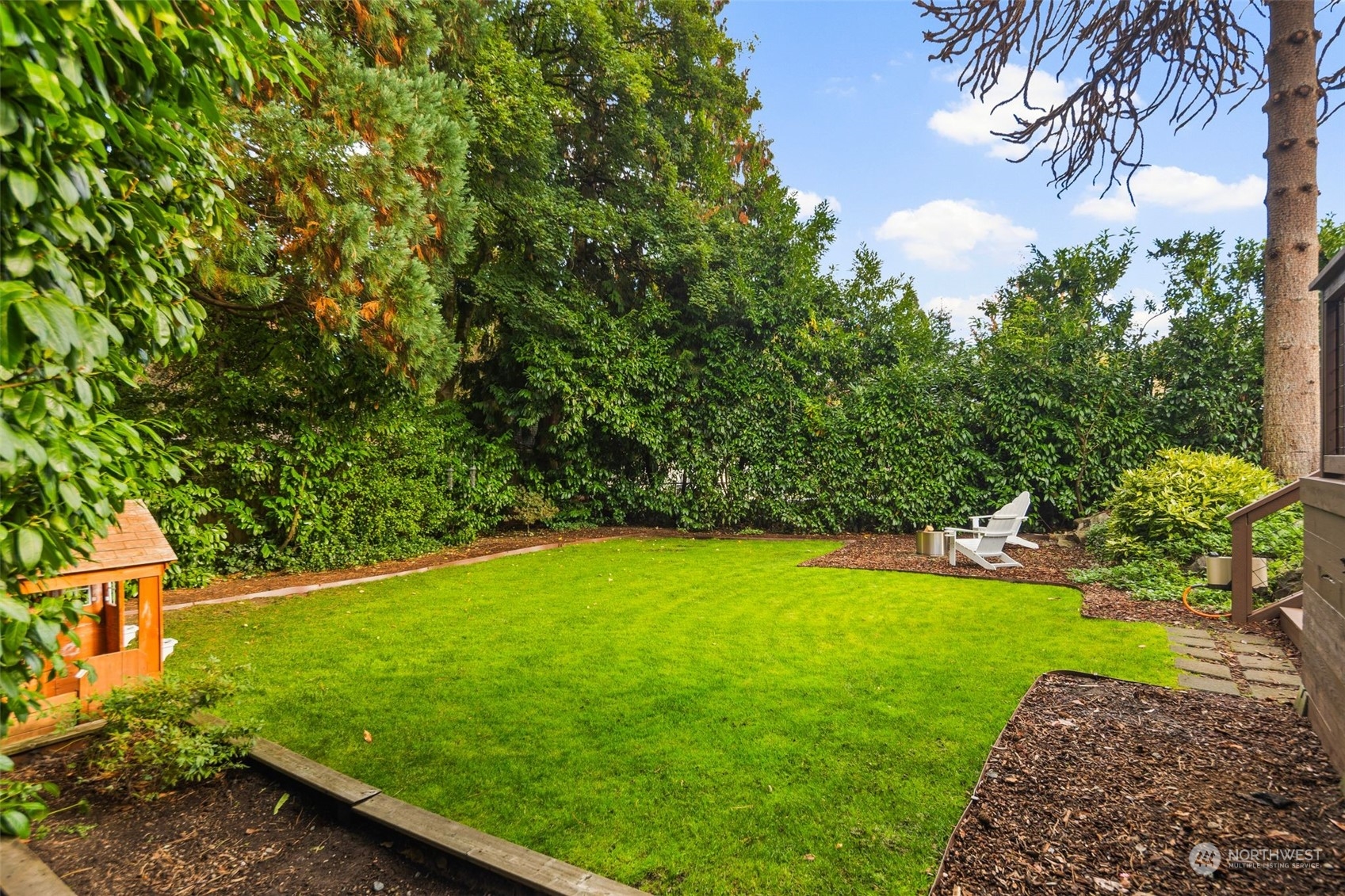 9220 Sand Point Way Northeast Seattle, WA 98115 - Photo 32 of 35 Gallery Image 32