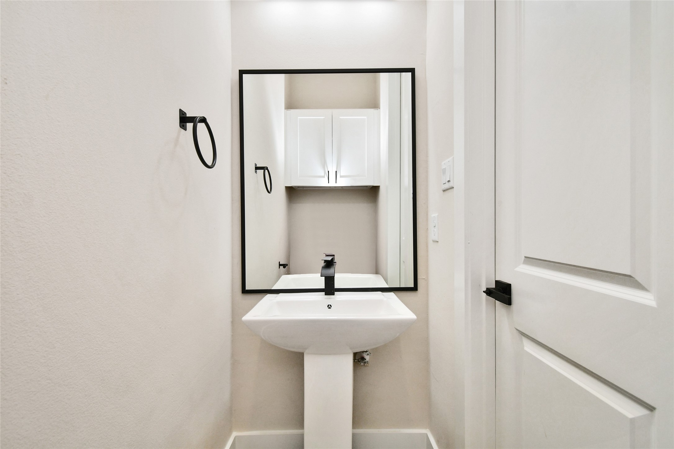 3229 Tuam Street Houston, TX 77004 - Photo 26 of 50 Half bath in the 2nd floor