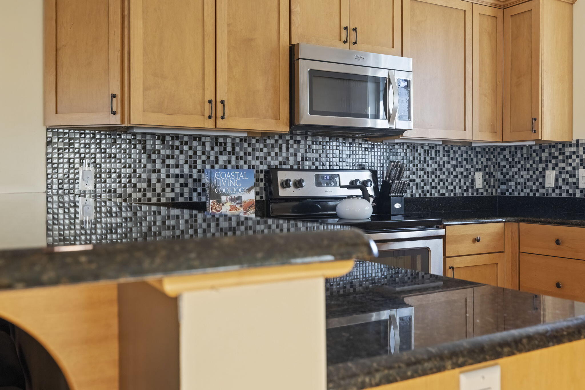 21 Diamond Point Lane New Buffalo, MI 49117 - Photo 5 of 28 Kitchen