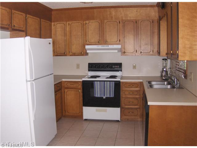 149 Springview Lane Mount Airy, NC 27030 - Photo 4 of 13 Kitchen.